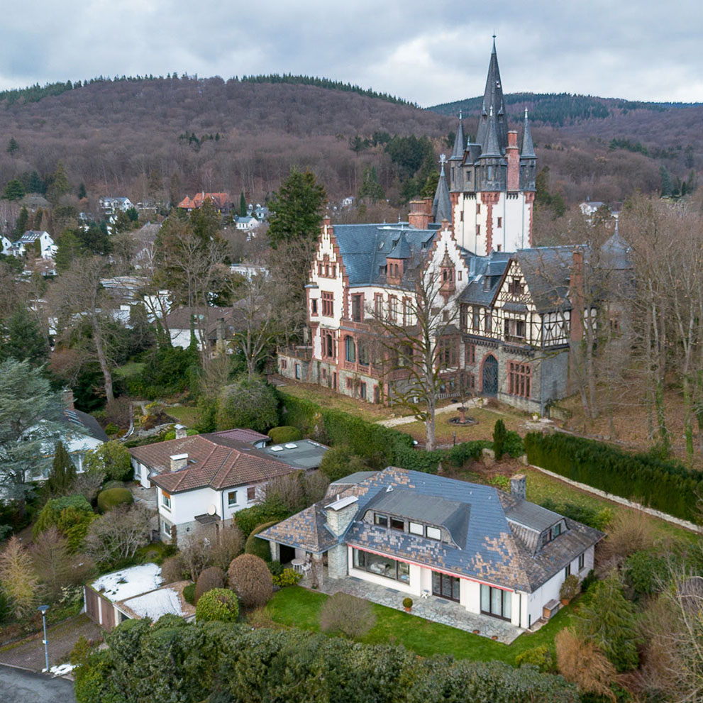 Einfamilienhaus mit Villa Andrea angrenzend zu verkaufen