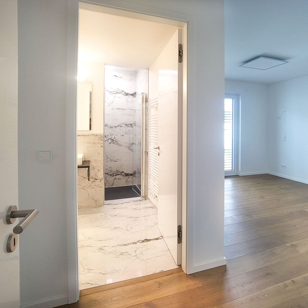 Zugang zu Master-Bedroom und Master-Bad der 4-Zimmer-Mietwohnung